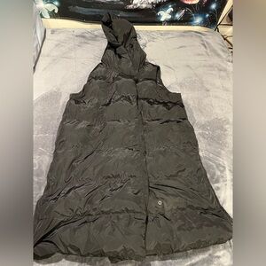 CALIA by Carrie Underwood Black Hooded Puffer Vest